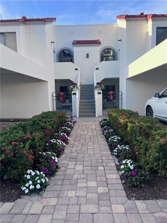 619 Beachwalk CIR I201 NAPLES, FL 34108