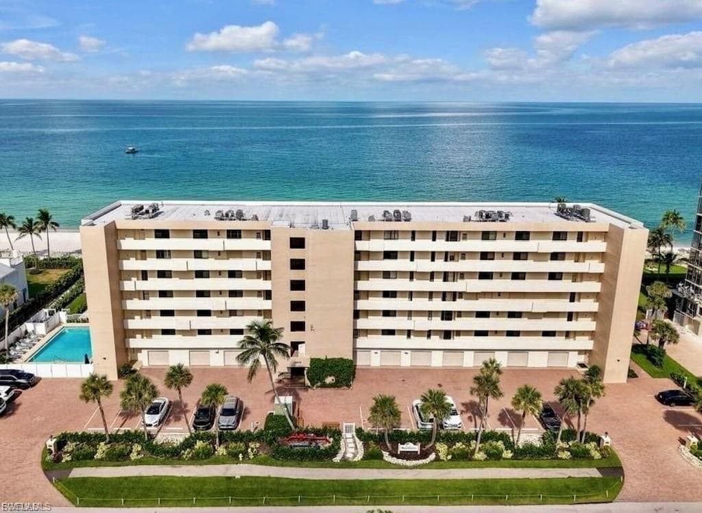 10475 Gulf Shore DR 122 NAPLES, FL 34108