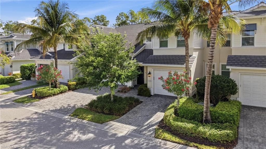6977 Avalon CIR 1302 NAPLES, FL 34112
