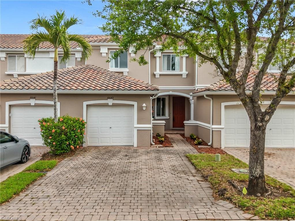 10043 Salina ST FORT MYERS, FL 33905
