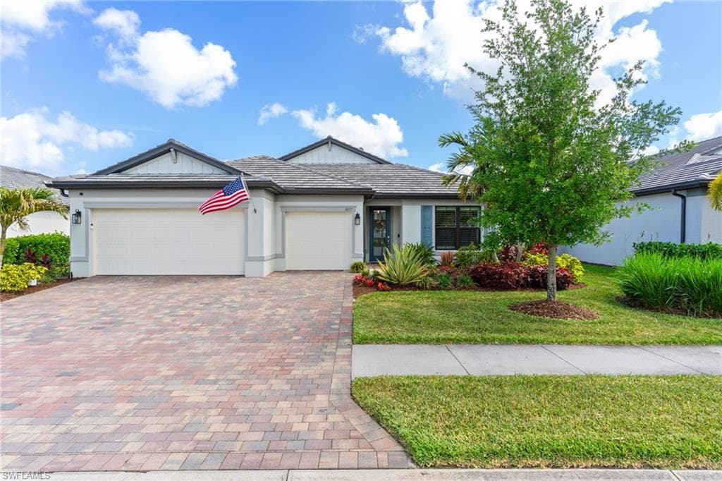 4057 E Hampton CIR ALVA, FL 33920
