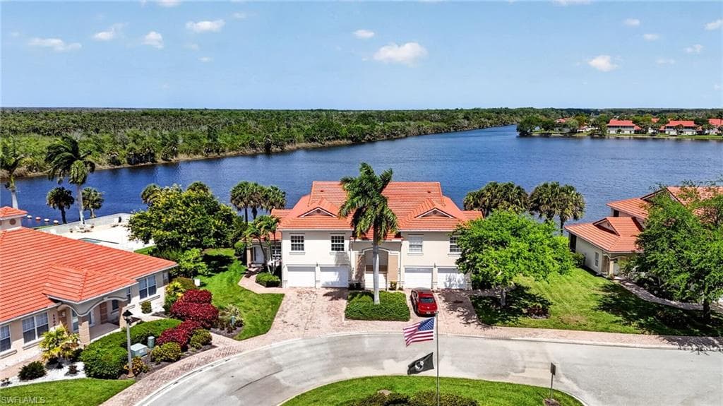 25009 Peacock LN 1-201 NAPLES, FL 34114