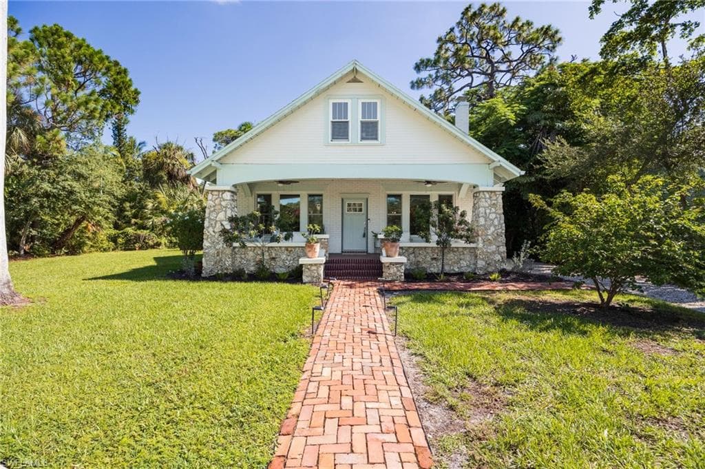1473 Barcelona AVE FORT MYERS, FL 33901
