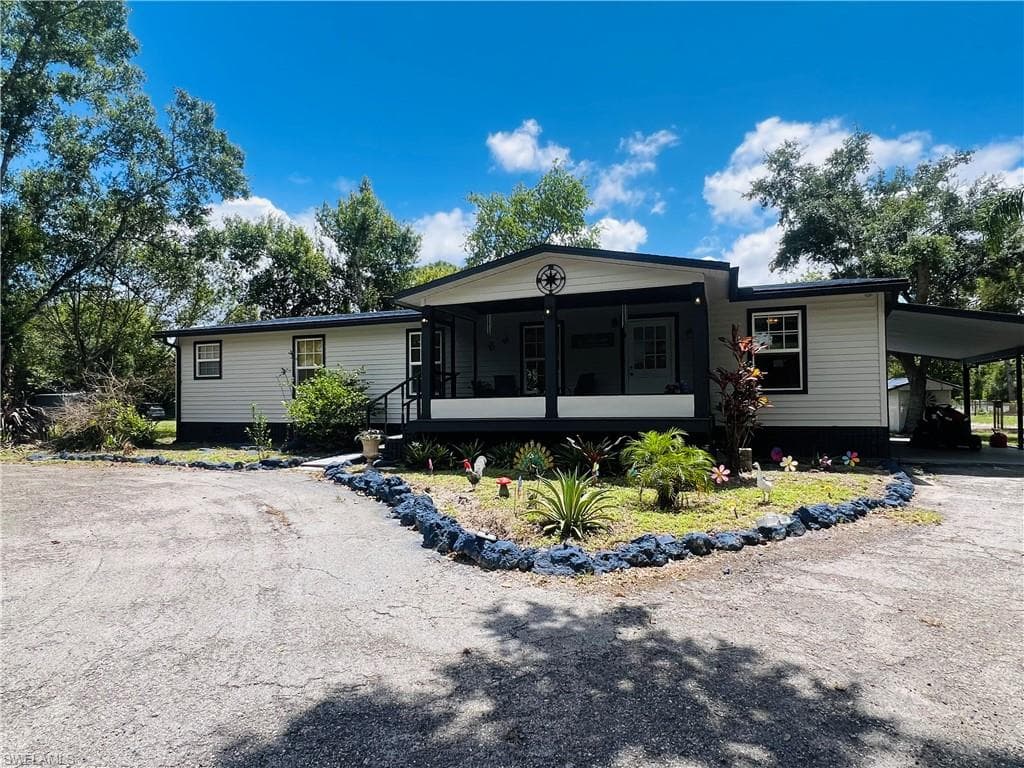 155 Evans RD LABELLE, FL 33935