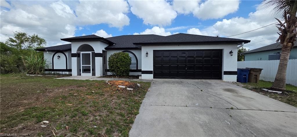 3018 41st ST SW LEHIGH ACRES, FL 33976