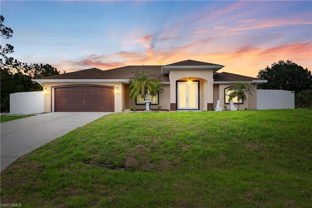 1145 Pineda ST E LEHIGH ACRES, FL 33974