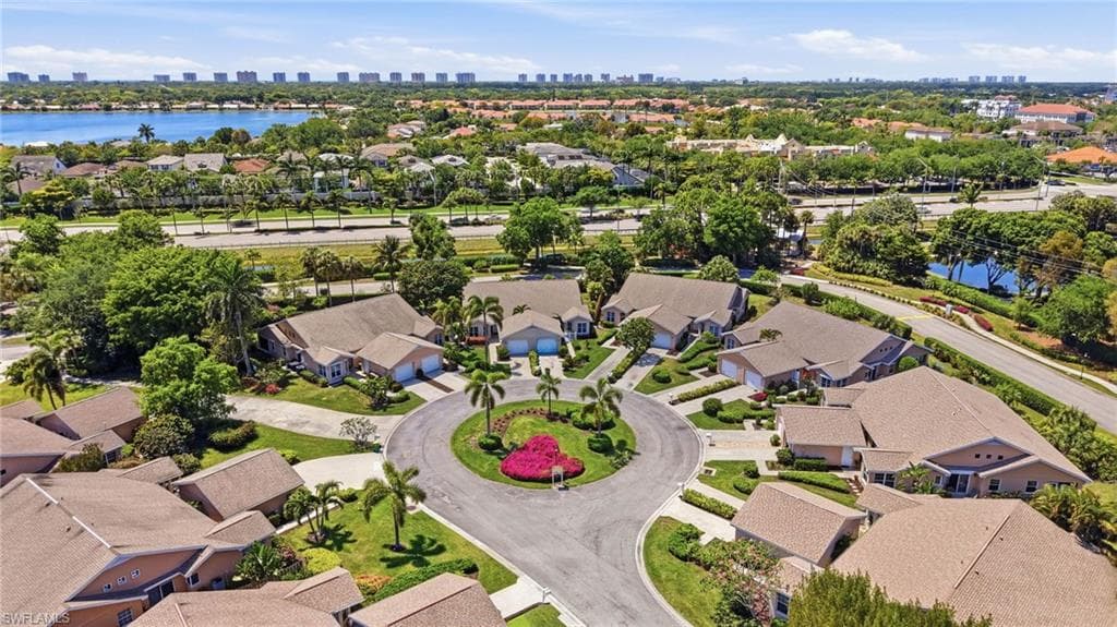 2505 Sailors WAY 129 NAPLES, FL 34109