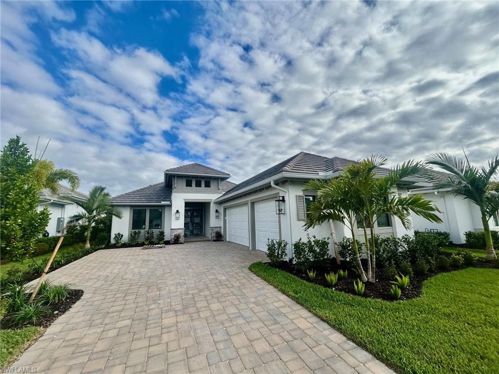 9716 Moonflower LN NAPLES, FL 34114