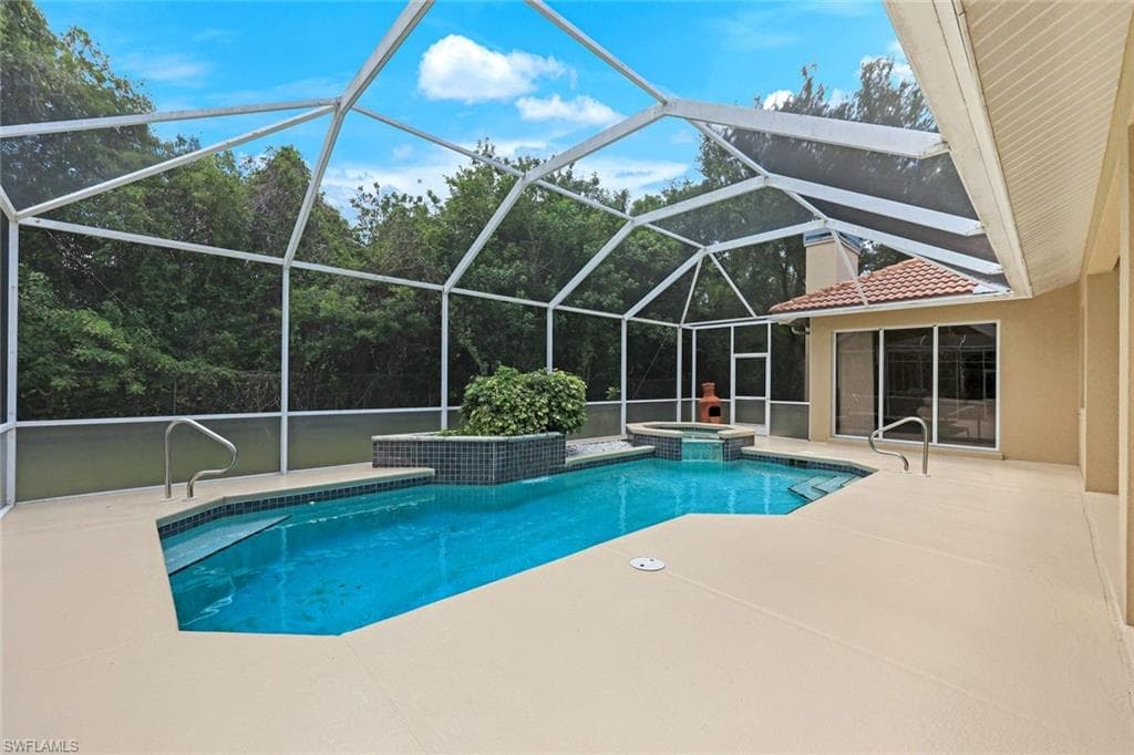 2079 Imperial CIR NAPLES, FL 34110