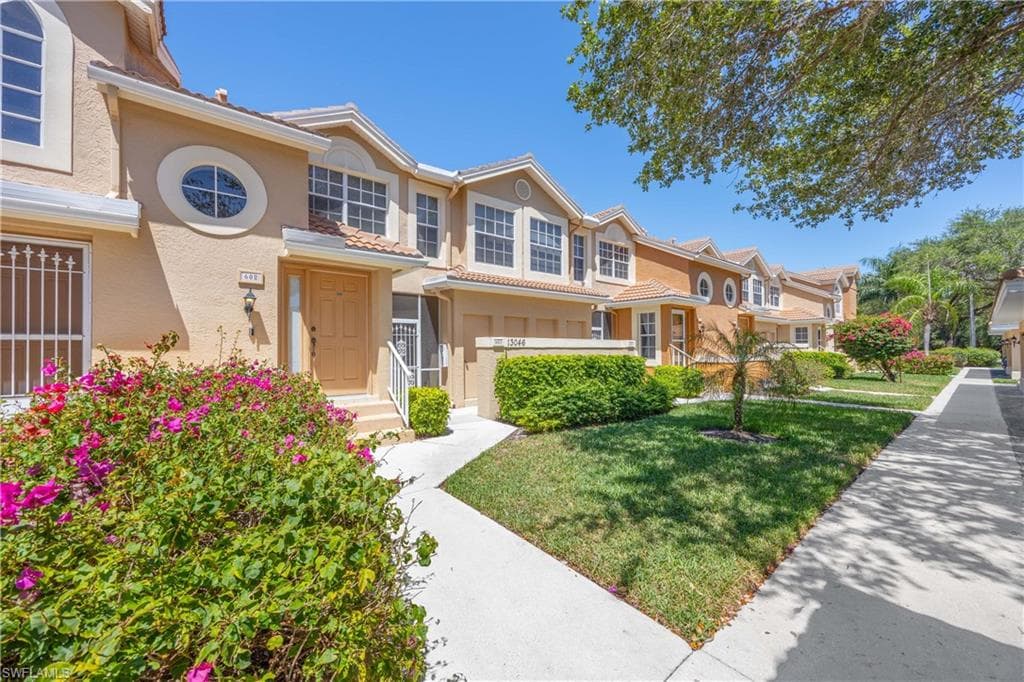 13046 Amberley CT 602R BONITA SPRINGS, FL 34135
