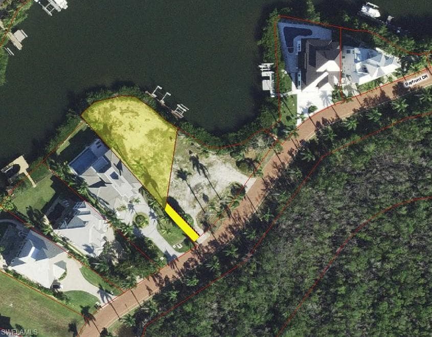 203 Bayfront DR BONITA SPRINGS, FL 34134