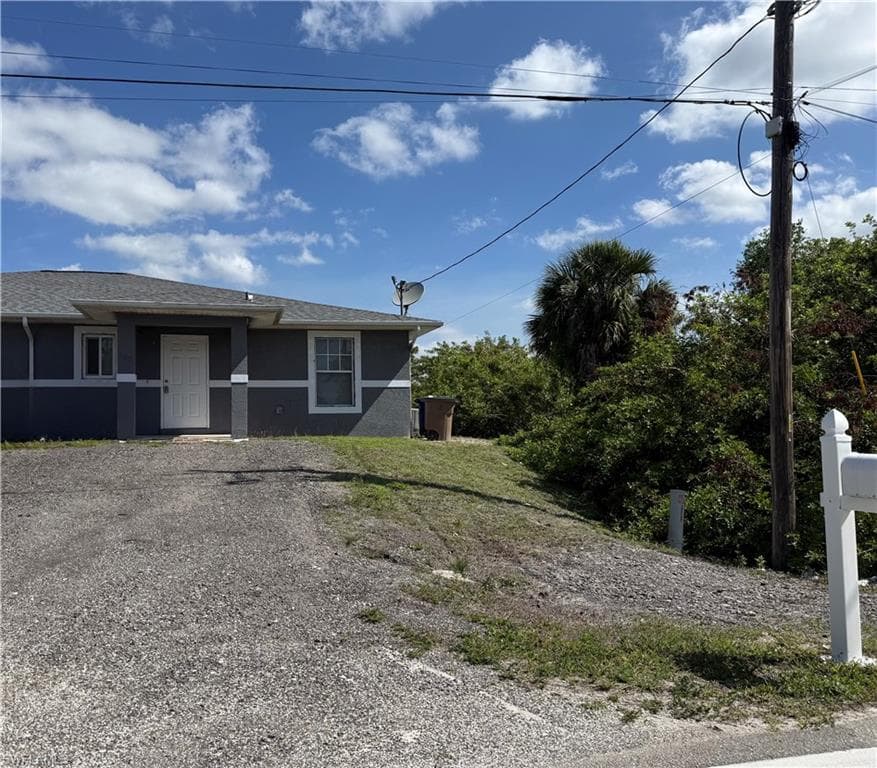 700 W 12th ST LEHIGH ACRES, FL 33972