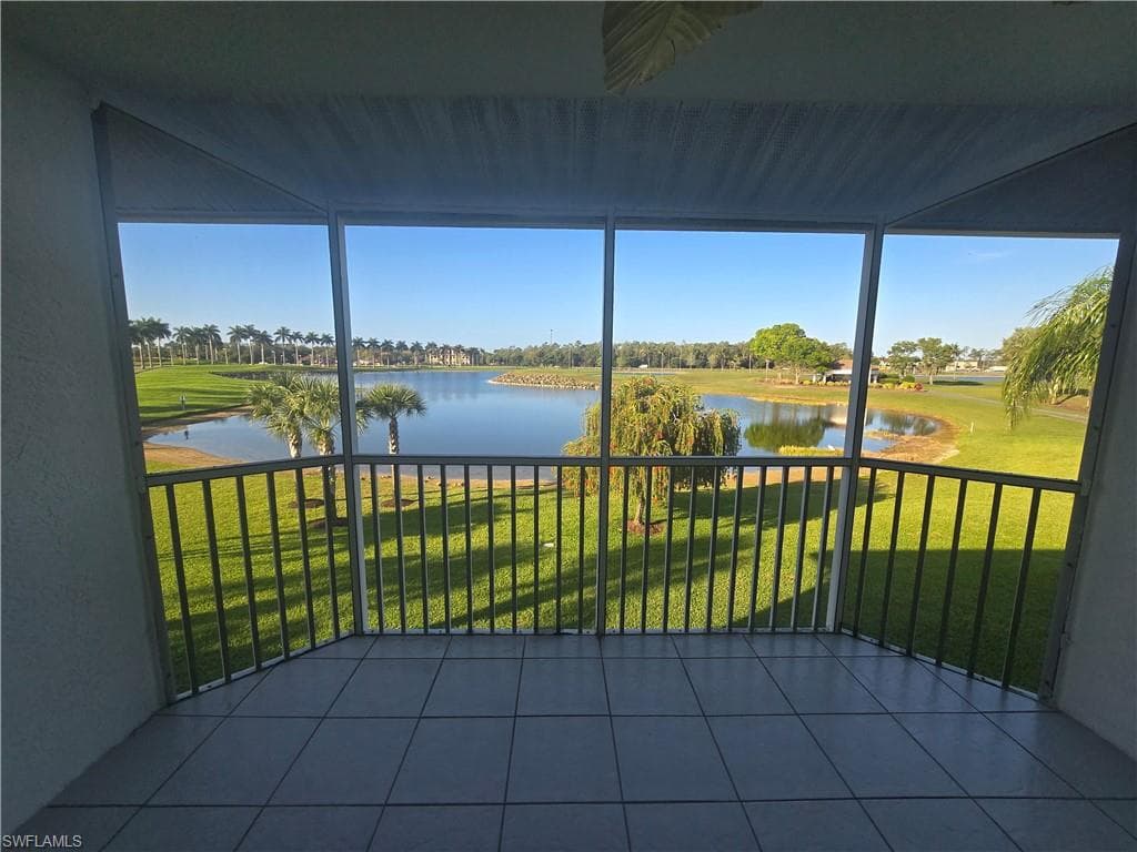 9175 Michael CIR 4 NAPLES, FL 34113