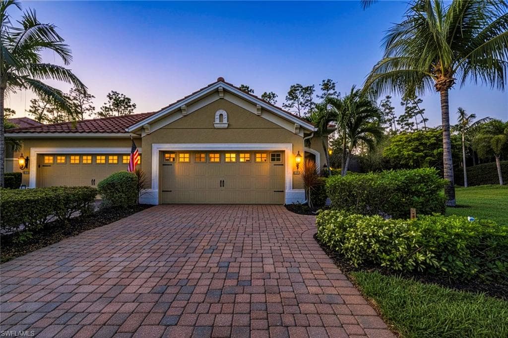 10021 Antori DR ESTERO, FL 33928