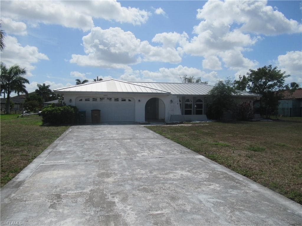 5051 Saxony CT CAPE CORAL, FL 33904