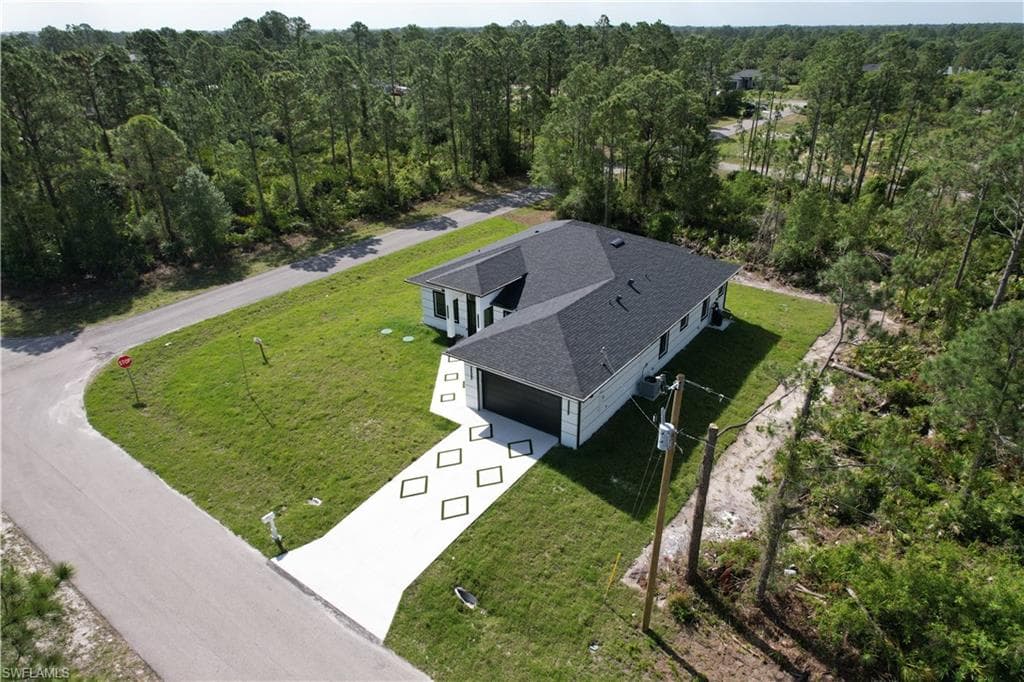 1126 Crestwood ST E LEHIGH ACRES, FL 33974