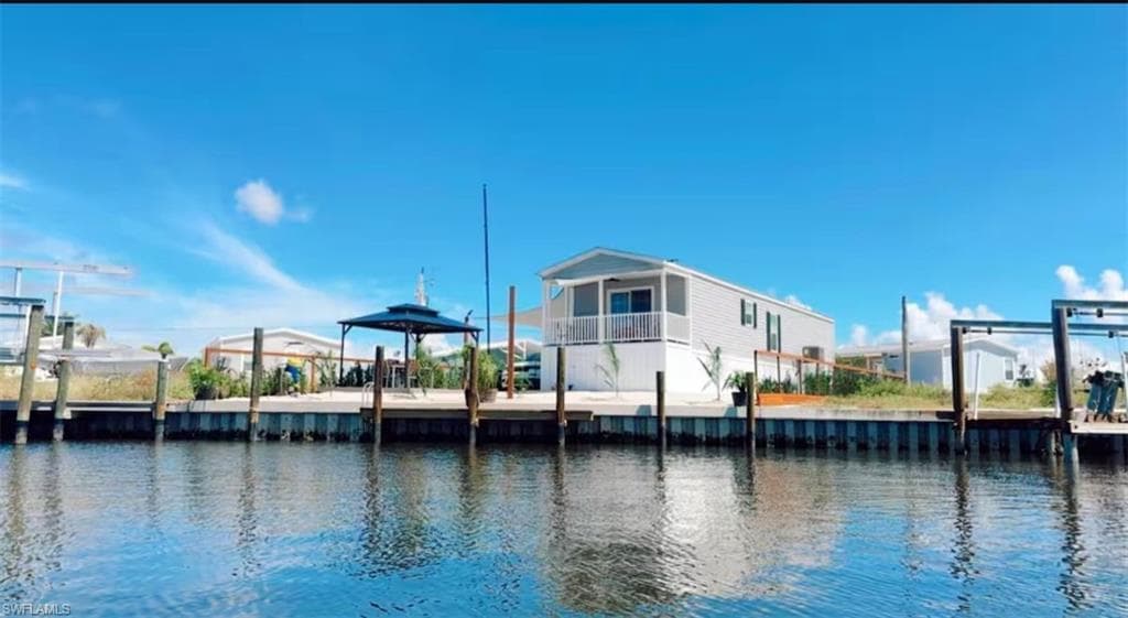 3673 Dewberry LN ST. JAMES CITY, FL 33956