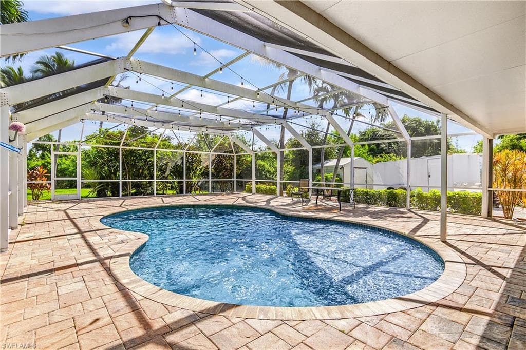 1687 N Flossmoor RD FORT MYERS, FL 33919