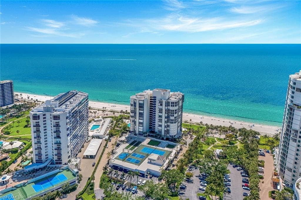 4051 Gulf Shore BLVD N 700 NAPLES, FL 34103