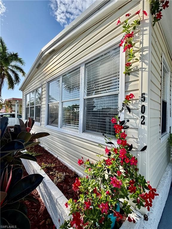502 Pine Tree CT NORTH FORT MYERS, FL 33917