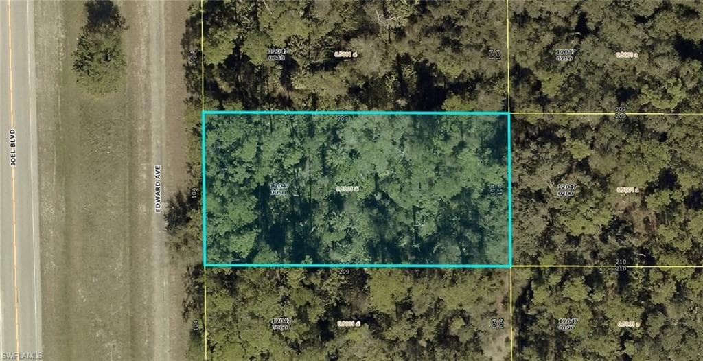 1914 Edward AVE LEHIGH ACRES, FL 33972