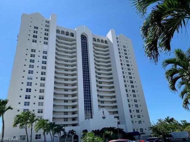 5550 HERON POINT DR 1403 NAPLES, FL 34108