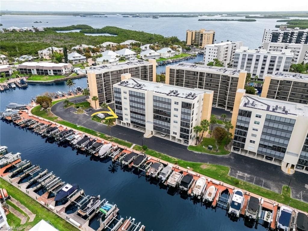 4471 Bay Beach LN 314 FORT MYERS BEACH, FL 33931