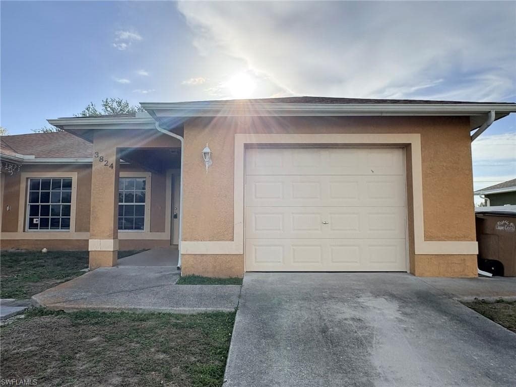 3824 SW 8th PL CAPE CORAL, FL 33914