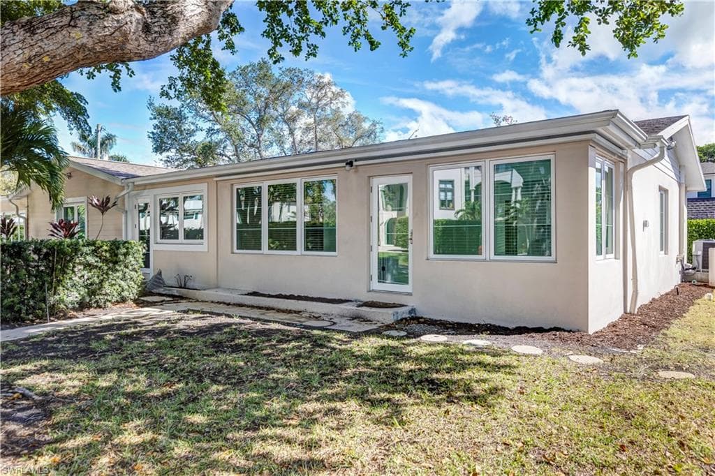 1019 7th ST S NAPLES, FL 34102
