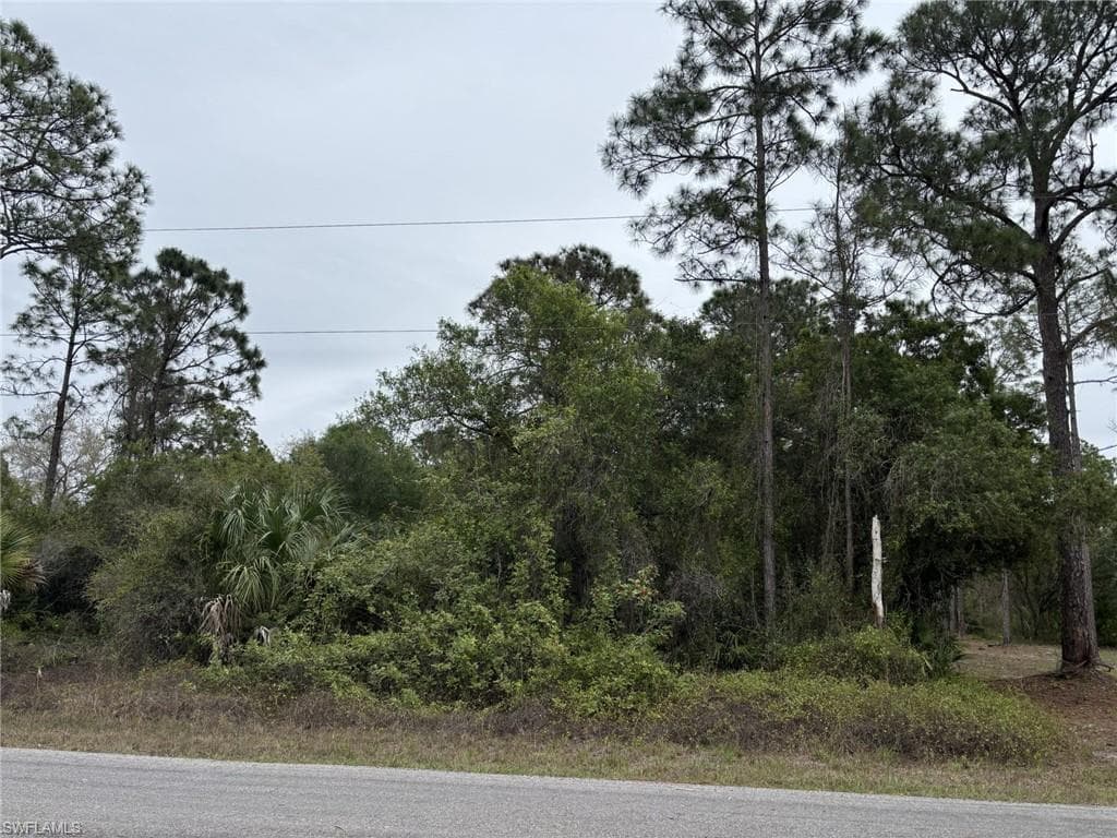 1616 8th AVE LEHIGH ACRES, FL 33972
