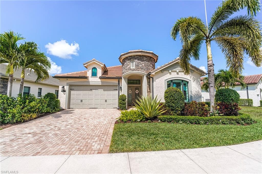 9327 Woodhurst DR NAPLES, FL 34120