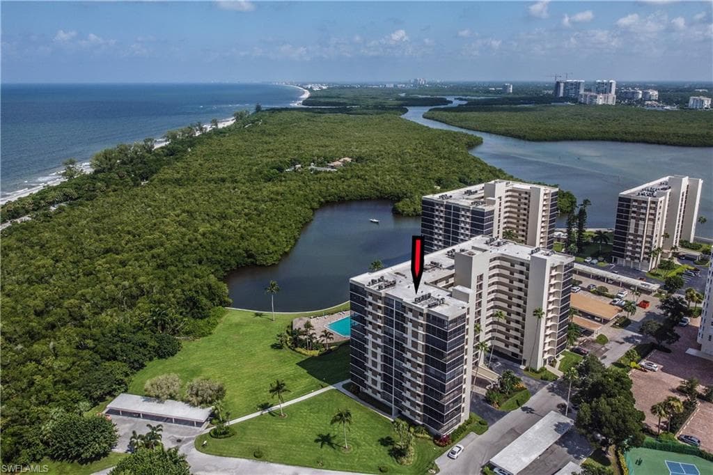 11 Bluebill AVE 1101 NAPLES, FL 34108