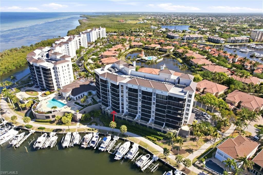 3313 Sunset Key CIR 105 PUNTA GORDA, FL 33955