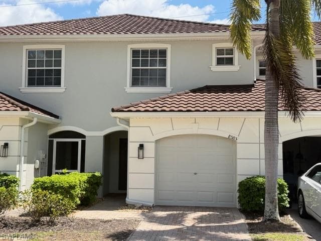 8585 Athena CT LEHIGH ACRES, FL 33971