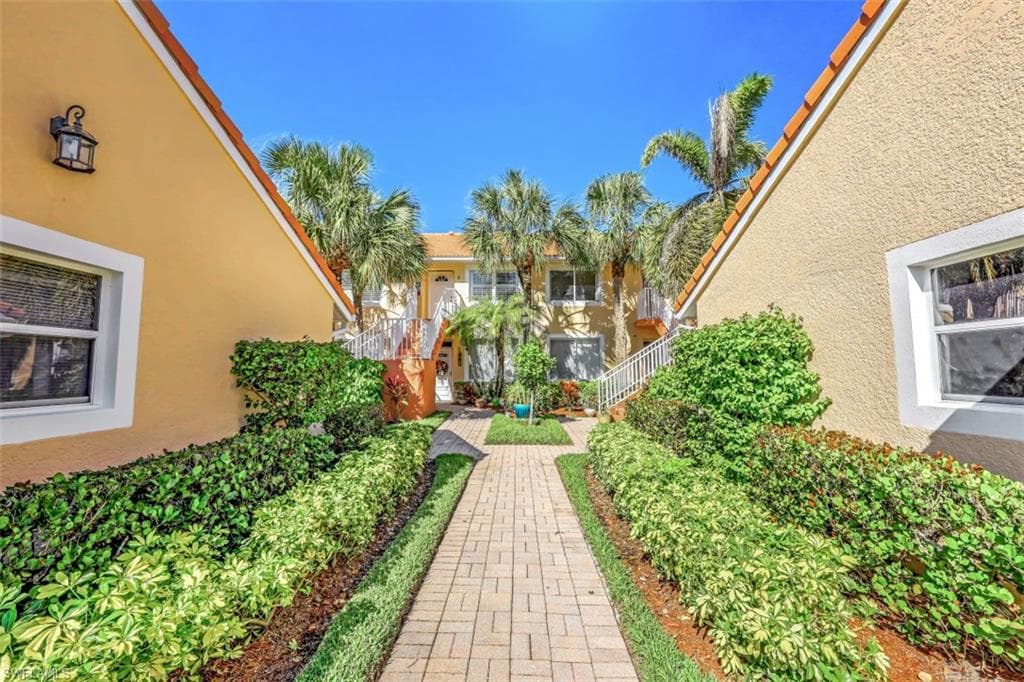 2365 Bayou LN 7003 NAPLES, FL 34112
