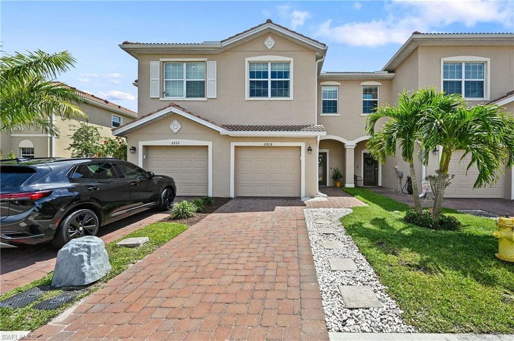 2828 Citrus ST NAPLES, FL 34120