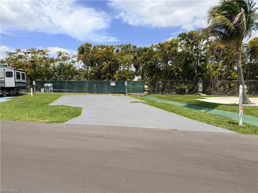 19681 Summerlin #413 RD FORT MYERS, FL 33908