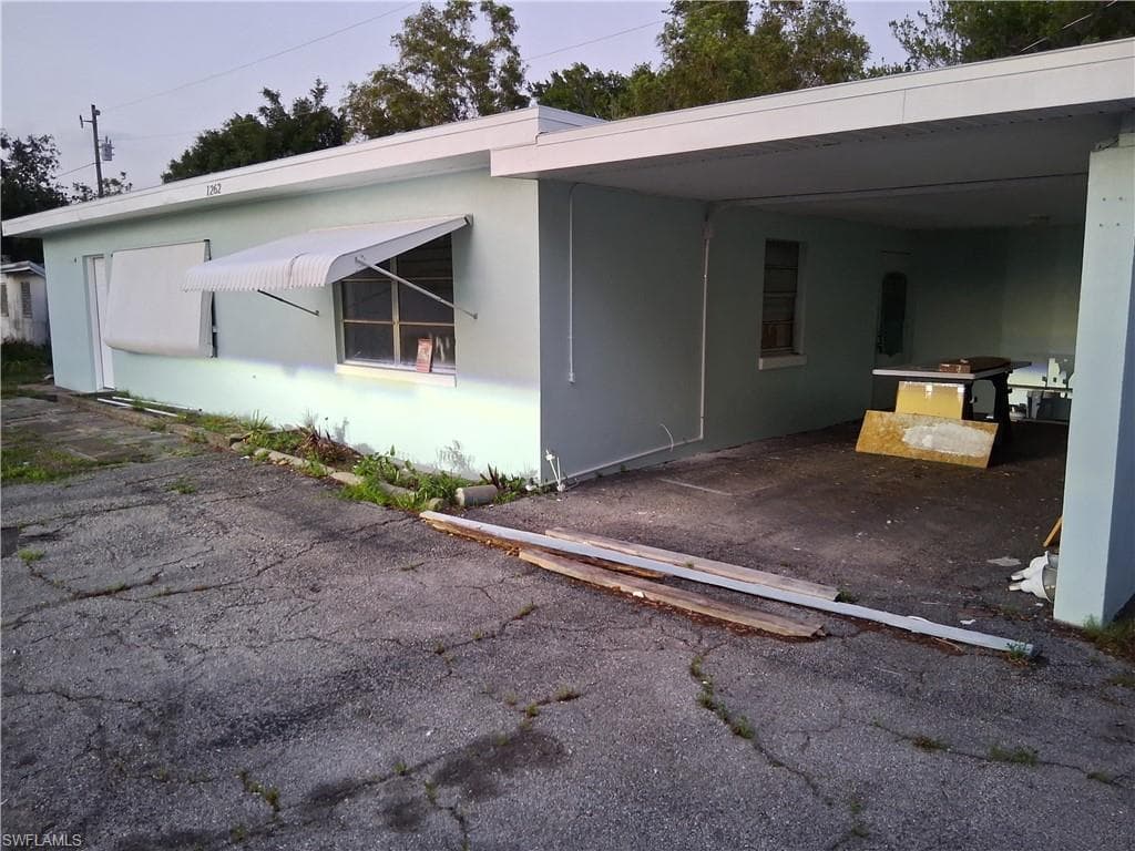 1260 Joerin AVE NORTH FORT MYERS, FL 33903