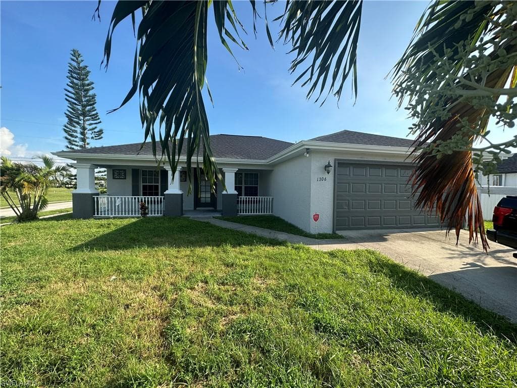 1706 Kismet PKWY E CAPE CORAL, FL 33909
