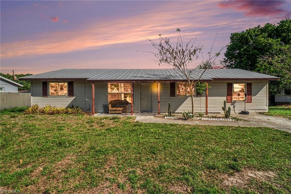 13826 5th ST FORT MYERS, FL 33905