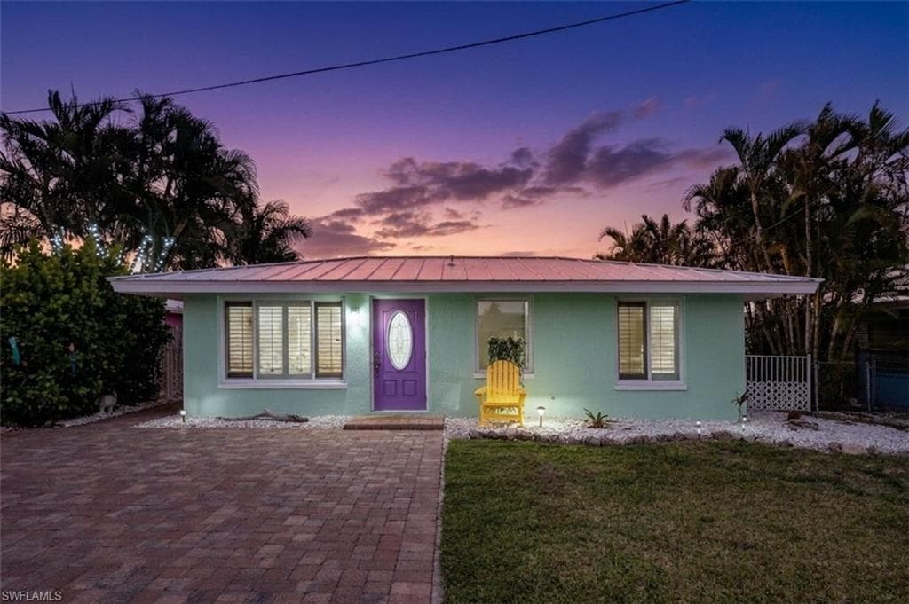2639 Bridgeview ST MATLACHA, FL 33993