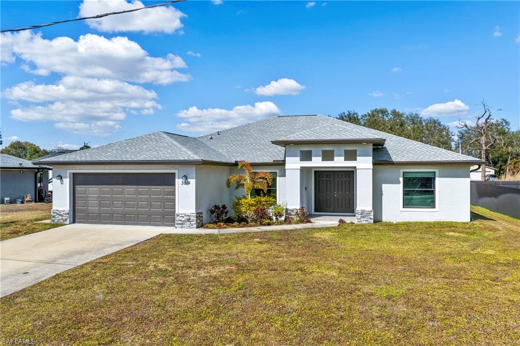 3914 39th ST SW LEHIGH ACRES, FL 33976