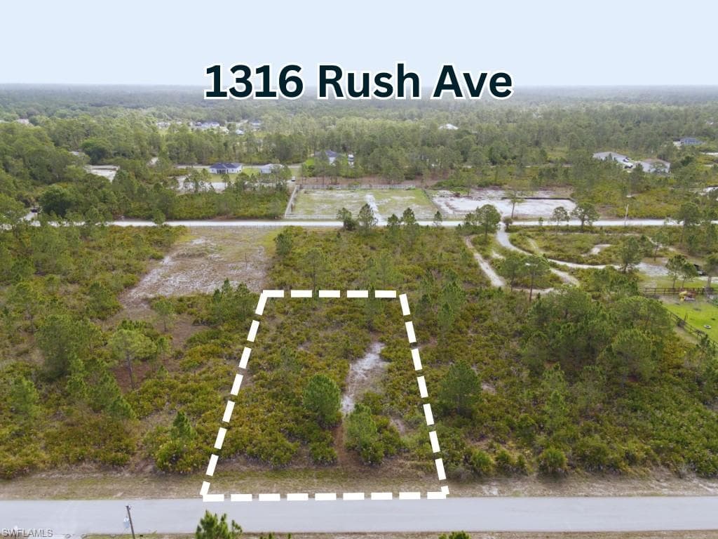 1316 Rush AVE LEHIGH ACRES, FL 33972
