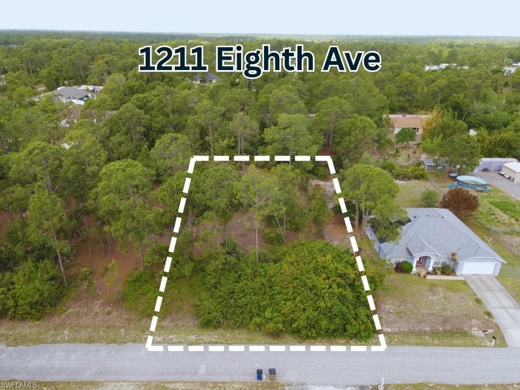 1211 8th AVE LEHIGH ACRES, FL 33972