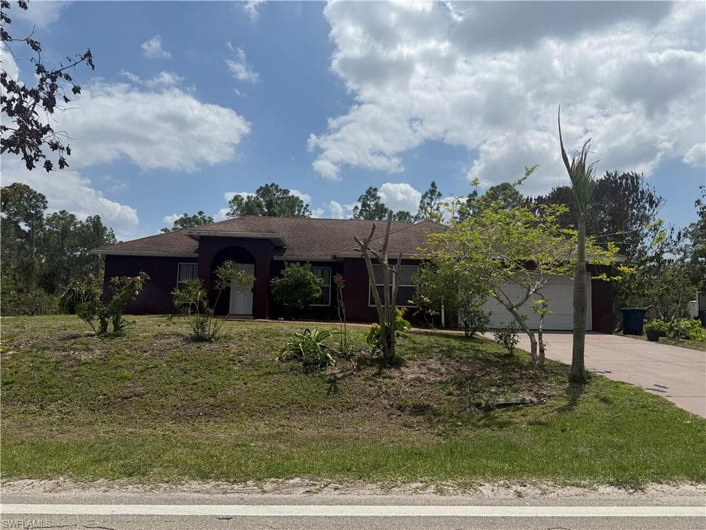 1601 W 10th ST LEHIGH ACRES, FL 33972