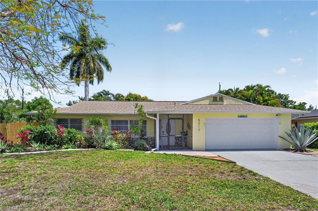 5217 Elm CT CAPE CORAL, FL 33904