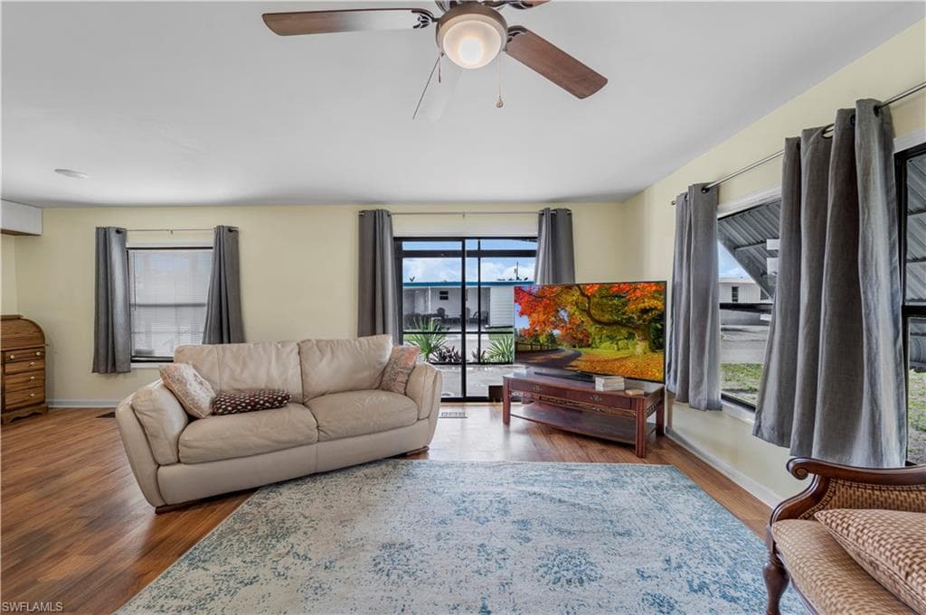 5655 Captain John Smith LOOP NORTH FORT MYERS, FL 33917