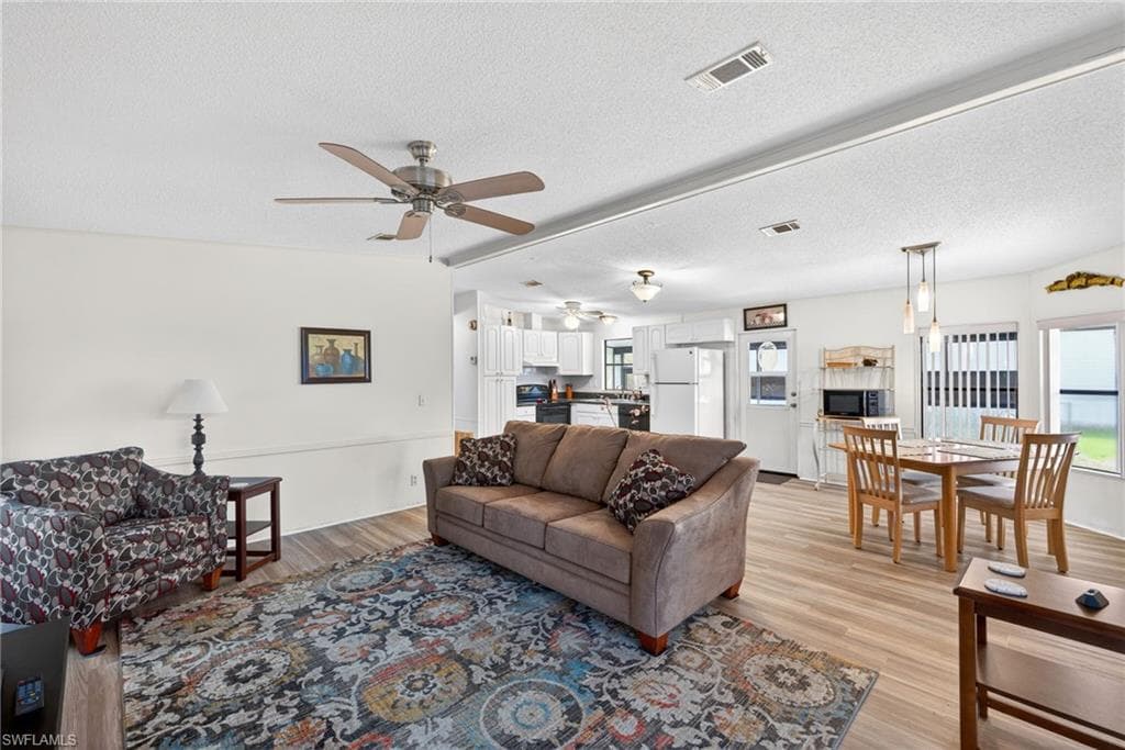 10220 Wales LOOP BONITA SPRINGS, FL 34135