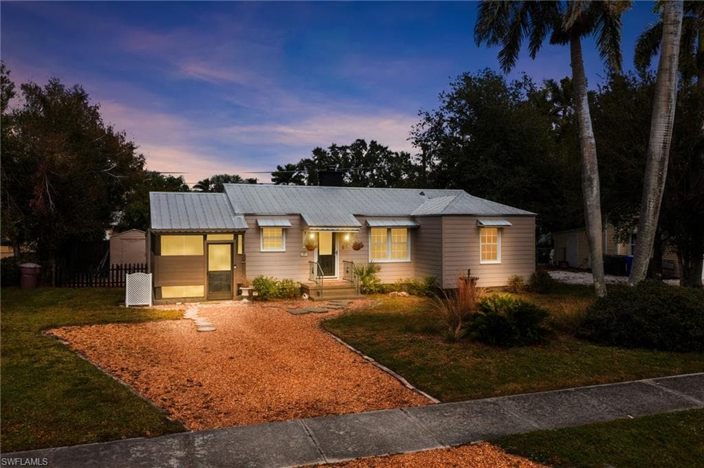 1451 Maravilla AVE FORT MYERS, FL 33901