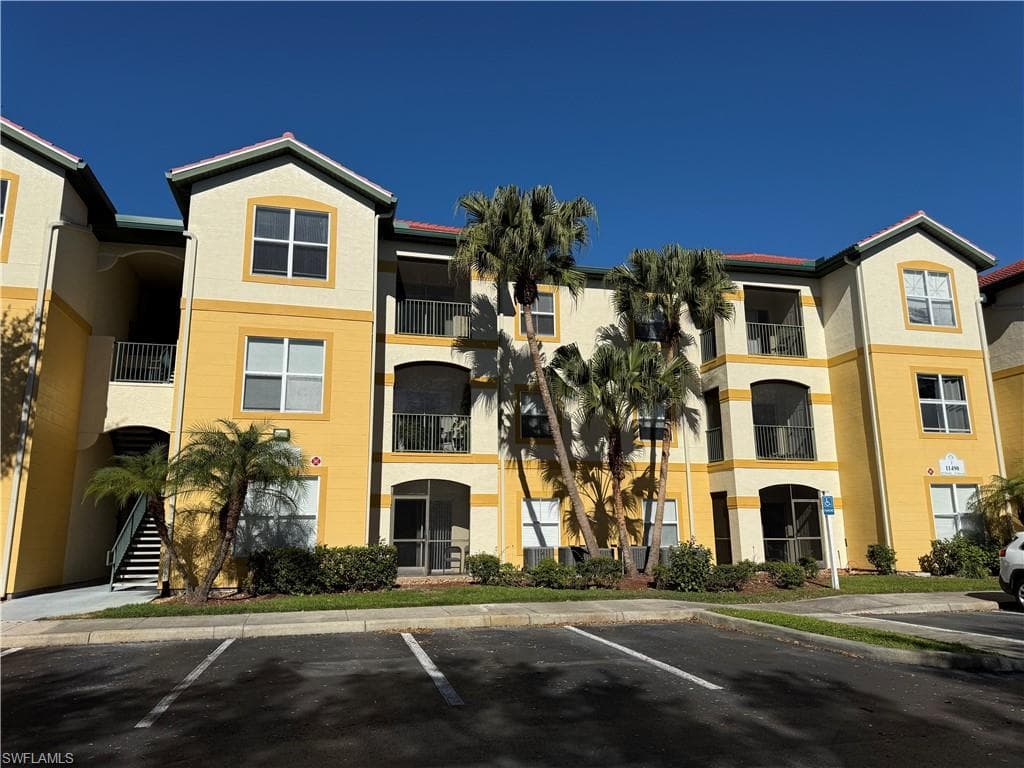 11490 Villa Grand 206 FORT MYERS, FL 33913